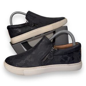 Gentle Souls by Kenneth Cole Lowe Casual Sneakers‎ Black Pattern Women's 7.5M